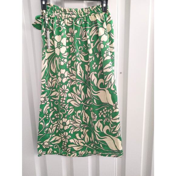 Japna Skirt Floral Midi Wrap Small Satin Feel NWT - Picture 3 of 4